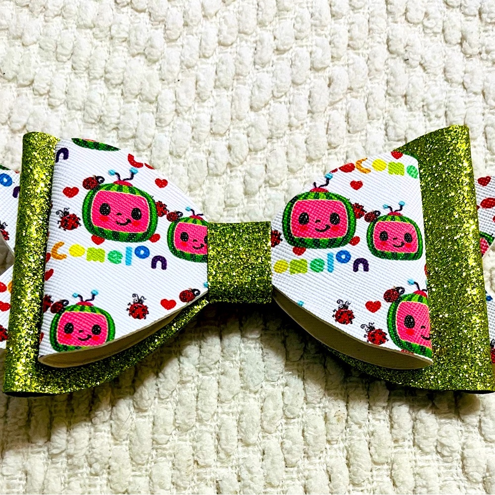 Glittery Green and White Kids Bow